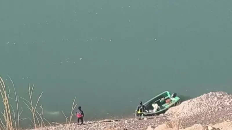 Van'da Facia: Araç Zernek Baraj Gölü'ne Uçtu, 3 Kişi Kayıp