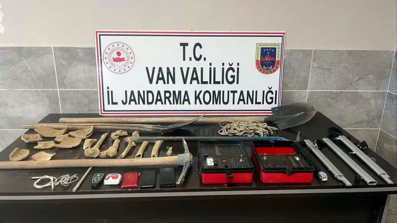 Van'da İzinsiz Kazı Operasyonu: 5 Şüpheli Suçüstü Yakalandı