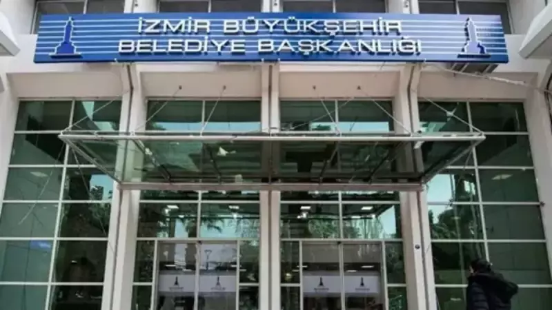 İZBB 3.8 Milyar Lira Borçlanacak: Mali Kriz Derinleşiyor