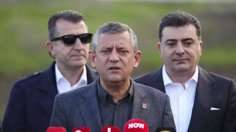 Özgür Özel, Cezaevinde İmamoğlu'nu Ziyaret Etti: Duruşmalar Canlı Yayınlansın