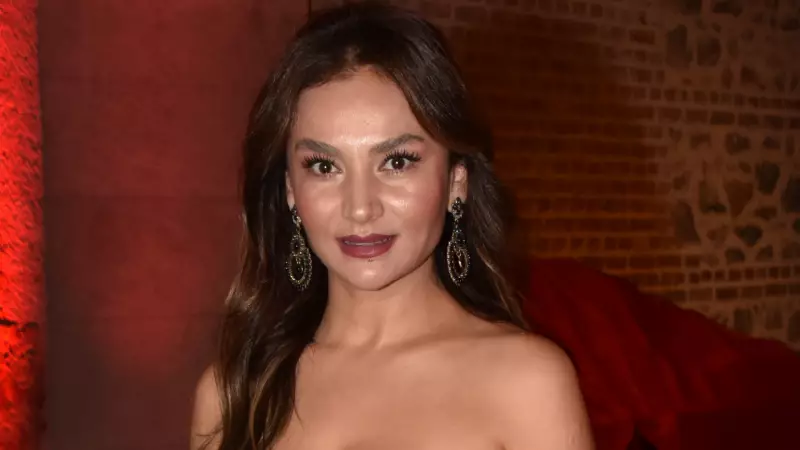 Özlem Maden'den Yeni Yıl Dileği: Aşk Diliyorum