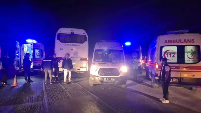 İzmir'de İki İşçi Servisi Çarpıştı: 13 Yaralı