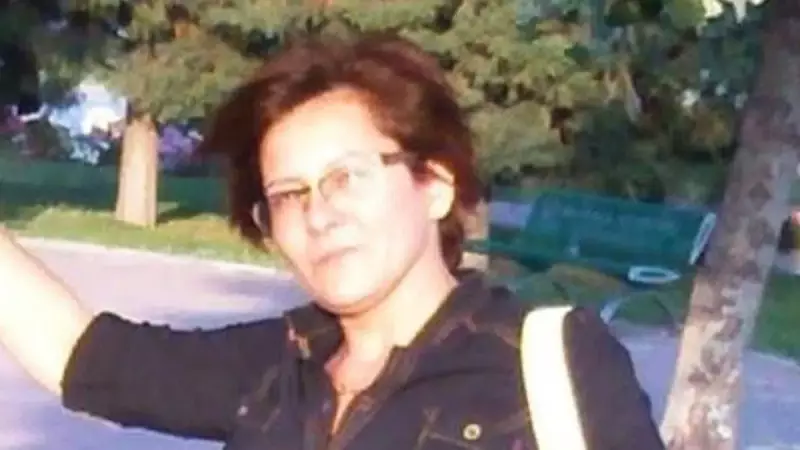 İzmir'de Yangın: 30 Kedisiyle Yaşamını Yitiren Hayvansever Şule Çörekçi