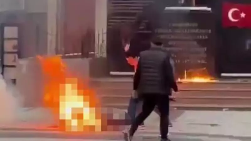 Zonguldak Devrek'te Kaymakamlık Önünde Kendini Ateşe Verdi