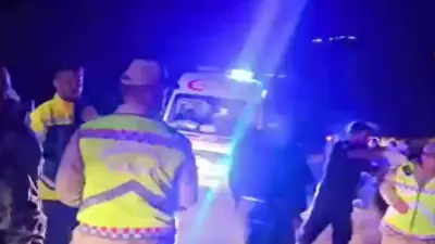 Siirt'te İşçi Servisi Devrildi: 17 Yaralı