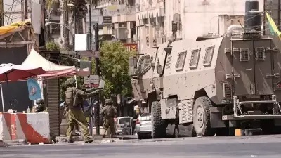 İsrail Ordusu Batı Şeria'da 32 Filistinliyi Gözaltına Aldı, 10 Yaralı