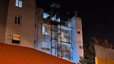 İzmir'de Engelli Asansöründen Düşen 67 Yaşındaki Kadın Hayatını Kaybetti