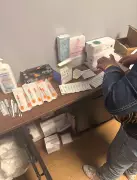 Alanya'da Ruhsatsız Güzellik Merkezine Operasyon: Tıbbi Malzemelere El Konuldu