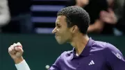 Auger-Aliassime, ATP Finalleri'nde Shelton'ı 2-1 Mağlup Etti