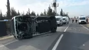 Kilis'te Feci Kaza! Hafif Ticari Araç ile Otomobil Çarpıştı: 4 Yaralı
