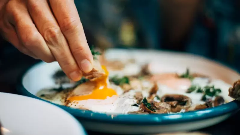 Akşam Yemeği İçin 10 Dakikada 3 Pratik ve Doyurucu Yumurta Tarifi