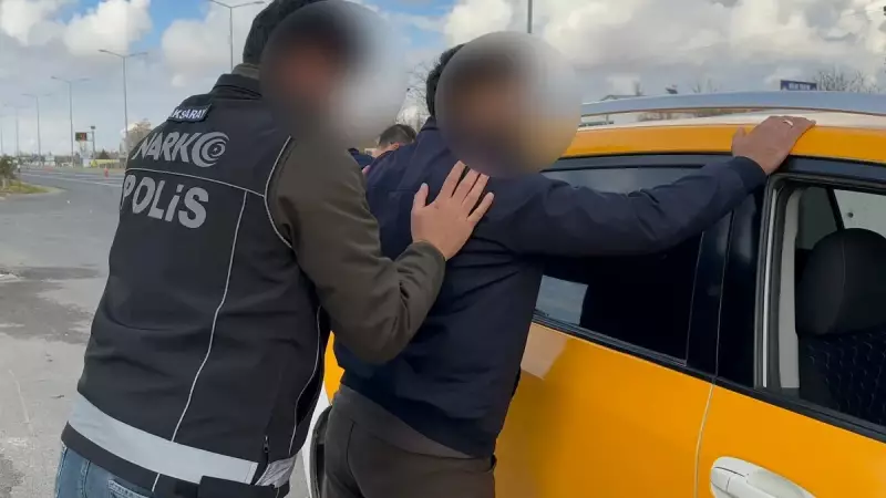 Aksaray'da Taksici Dolandırıcı Yakalandı: 5,5 Milyonluk Altın Ele Geçirildi