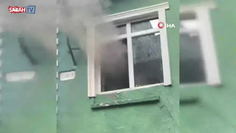 Fatih'te 8 Kişilik Ailenin Yaşadığı 2 Katlı Evde Yangın: Son Anda Kurtuldular