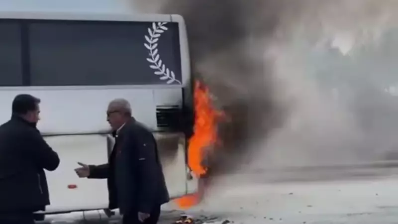 Gaziantep'te Seyir Halindeki Otobüste Yangın: Yolcular Tahliye Edildi