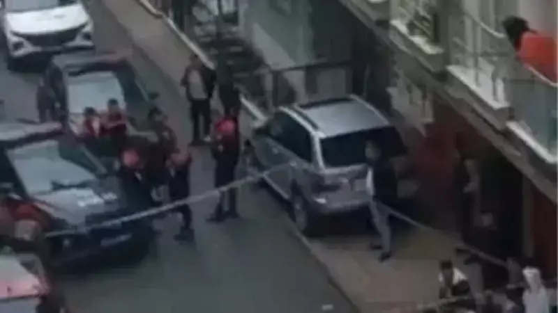 Küçükçekmece'de Komşu Kavgası Silahlı Saldırıya Dönüştü: 8 Mermi Kovanı Bulundu