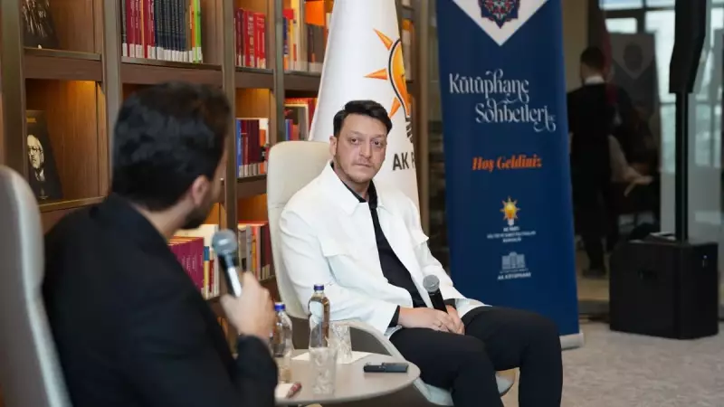 Mesut Özil, 'Kütüphane Sohbetleri'nde Duygularını Paylaştı: 'Almancı' Diyenlere Yanıt