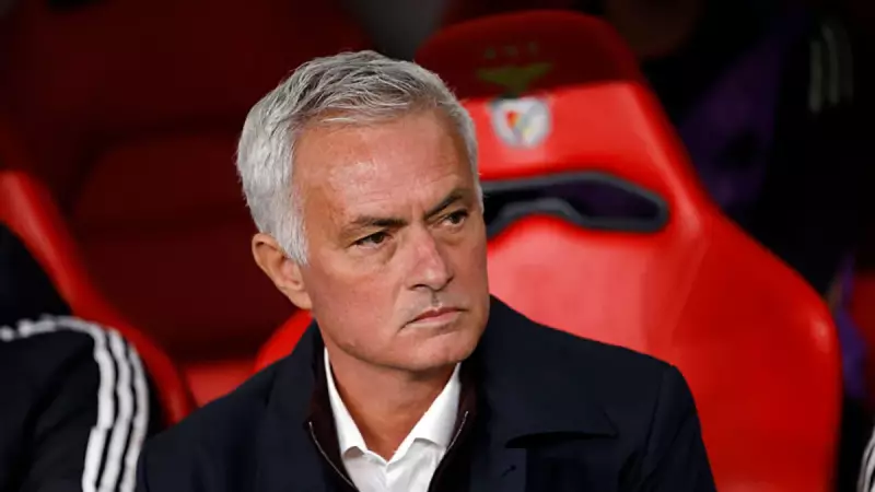 Mourinho'dan Fenerbahçe'ye Transfer Kancası: Filip Kostic'i İstiyor