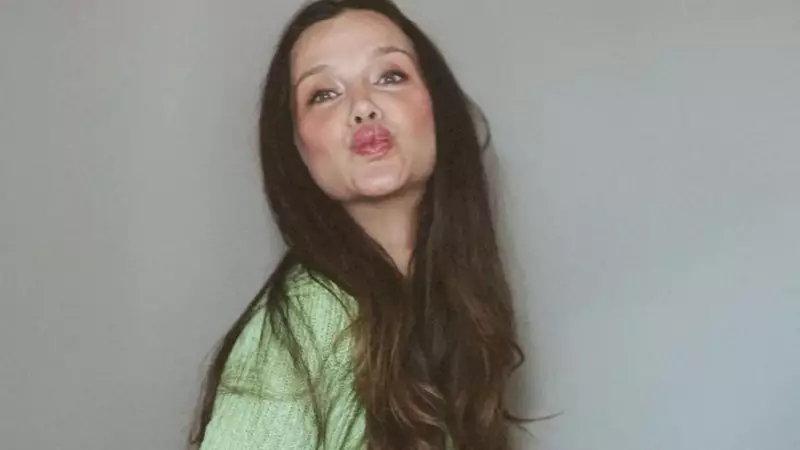 İrem Helvacıoğlu, Kızı Sora ile İlk Fotoğrafını Paylaştı: 'Tatlı Küçük Pamuğum'