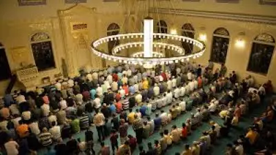 2025 Recep Ayı Başlıyor: İlk Gece Namazı Kaç Rekat ve Nasıl Kılınır?