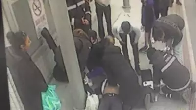 73 Yaşındaki Adamı İZBAN İstasyonunda Şok Cihazı Hayata Döndürdü