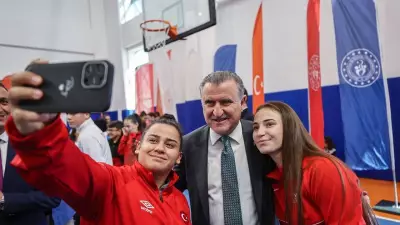 Bakan Bak'tan 2025 Madalya Açıklaması: 7.474 Madalya ile Tarihi Başarı