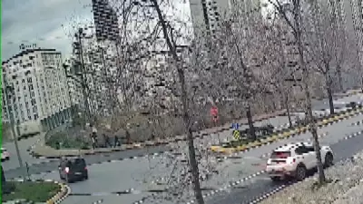 Esenyurt'taki Feci Servis Kazası Kameralara Yansıdı: 5 Ölü, 6 Yaralı