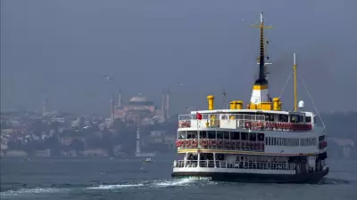 Galata Köprüsü'nde Deniz Ulaşımına 8 Saatlik Kısıtlama: İptal Edilen Seferler