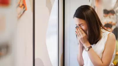 Geçmeyen Öksürüğe Evde Doğal Çözümler: 8 Etkili Yöntem