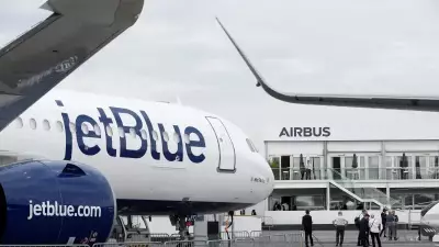 JetBlue Uçağı ABD Savaş Uçağı ile Havada Kıl Payı Çarpışmaktan Kurtuldu