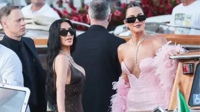 Kardashian Kardeşlerin Cins Köpek Hediyeleri PETA'yı Harekete Geçirdi