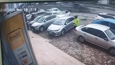 İkitelli'de Banka Önünde Silahlı Arbede: 2 Gözaltı