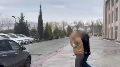 Uşak'ta Midesinden 1 Kilo 116 Gram Metamfetamin Çıkan İranlı Zanlı Tutuklandı