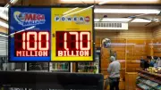 ABD'de Tarihi İkramiye: 1,8 Milyar Dolarlık Powerball Kazananı Arkansas'tan