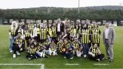 Fenerbahçe Başkanı Sadettin Saran ve Futbolcular Özel Çocuklarla Buluştu