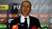 Galatasaraylı Metin Öztürk'ten Hakem Yasin Kol'a Sert Tepki: 'Berbat Bir Hakem Ödüllendirildi'