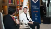 Mesut Özil, 'Kütüphane Sohbetleri'nde Duygularını Paylaştı: 'Almancı' Diyenlere Yanıt