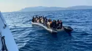 İzmir'de 79 Düzensiz Göçmen Yakalandı: 13'ü Çocuk
