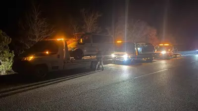 Afyonkarahisar'da Zincirleme Kaza: Sürücü Aracını Kontrol Ederken Araç Çarptı