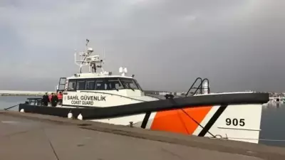 Antalya Konyaaltı Sahili'nde Oltayla Erkek Cesedi Bulundu