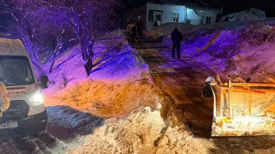 Battalgazi'de Kar Mücadelesi: 40 Köy Yolu Açıldı, 112'ye Acil Destek