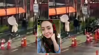 Beyoğlu'nda Fırtınanın Devirdiği Tabela Genç Şehir Plancısını Ağır Yaraladı