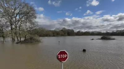 Fransa'da 5 Vilayette Turuncu Alarm: Sel Tehlikesi