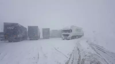 Kayseri-Malatya Karayolu Kar ve Tipi Nedeniyle Trafiğe Kapatıldı