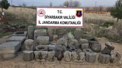 Lice'de Tarihi Operasyon: 35 Eser ve 1 Testi Ele Geçirildi