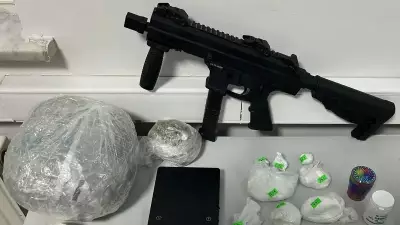 Menderes'te Hobi Bahçesinde Yakalanan S.A.'dan Otomatik Silah ve Kilolarca Uyuşturucu Çıktı