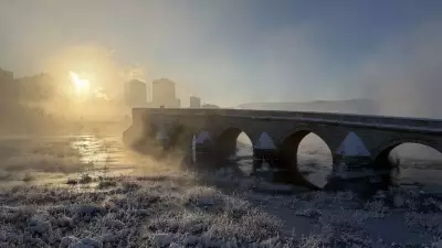 Sivas'ta Eksi 19 Derece: Kızılırmak Buz Tuttu