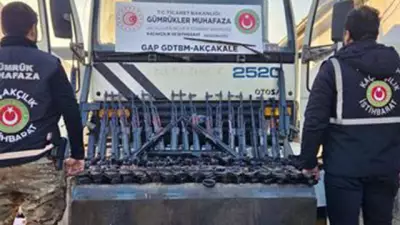 Suriye Sınırında Yakıt Deposunda Gizlenmiş 52 Silah Ele Geçirildi