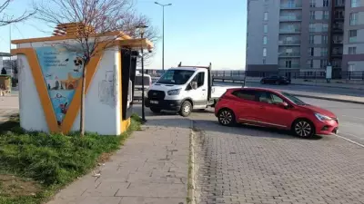 İzmir'de Banka Aracına Silahlı Soygun: 30 Milyon Lira Çalındı, 6 Kişi Gözaltında