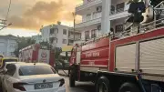 Alanya'da Üç Katlı Binada Çıkan Yangın Panik Yarattı