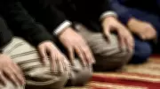 Cuma Namazı Kılınışı: Kaç Rekat, Farz Mı, Hangi Dualar Okunur?
